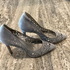 BCBG Generation size 9 suede blue heels cutouts